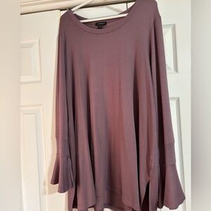 Women’s bell sleeve shirt